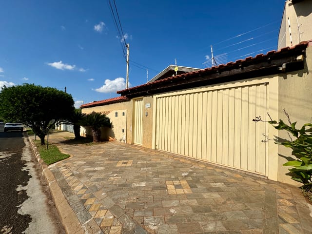 Foto do Casa - Casa tipo para venda em Parque Residencial Lagoinha com 4 quartos, sendo 2 suítes, 220m² | Lares e Andares Imóveis