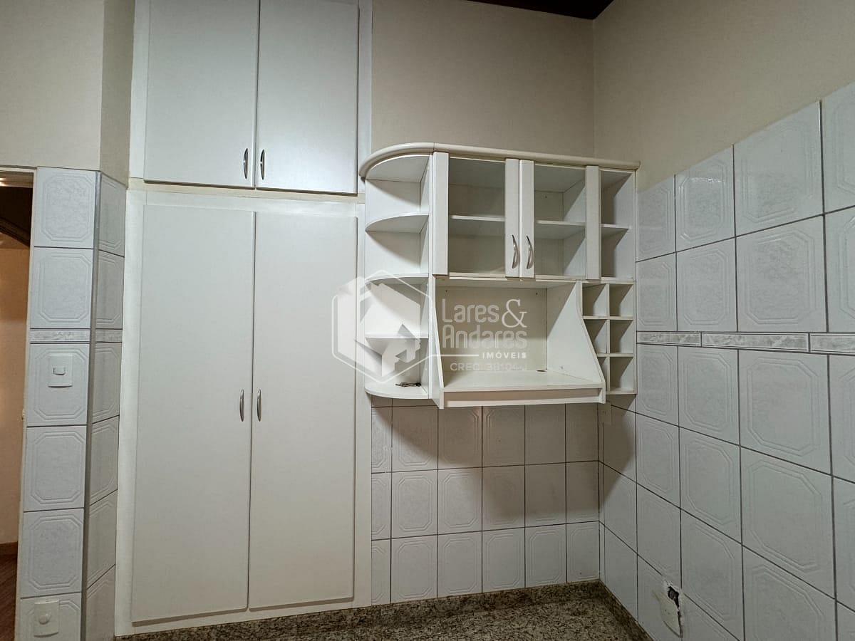 Casa à venda com 4 quartos, 220m² - Foto 60