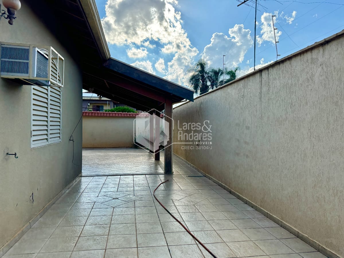Casa à venda com 4 quartos, 220m² - Foto 48