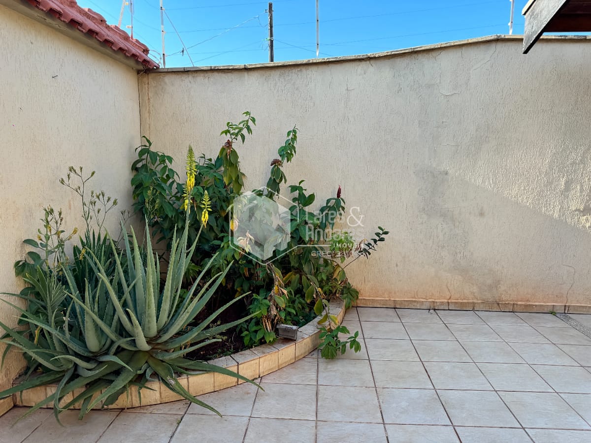 Casa à venda com 4 quartos, 220m² - Foto 84