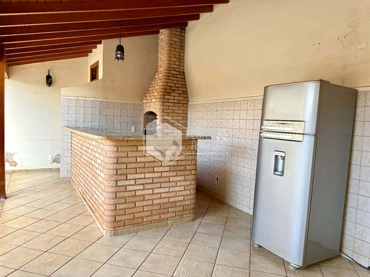 Casa à venda com 4 quartos, 220m² - Foto 41