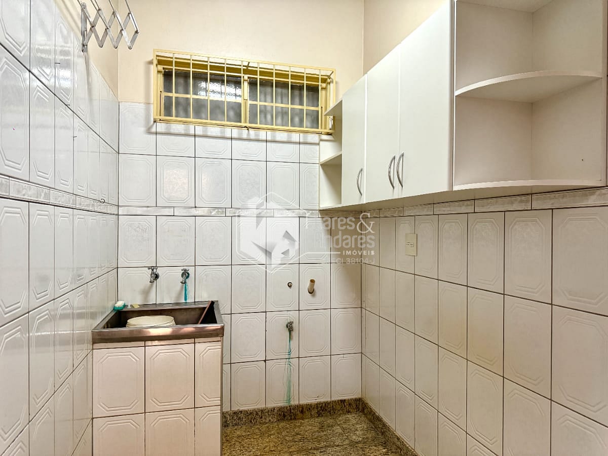 Casa à venda com 4 quartos, 220m² - Foto 57