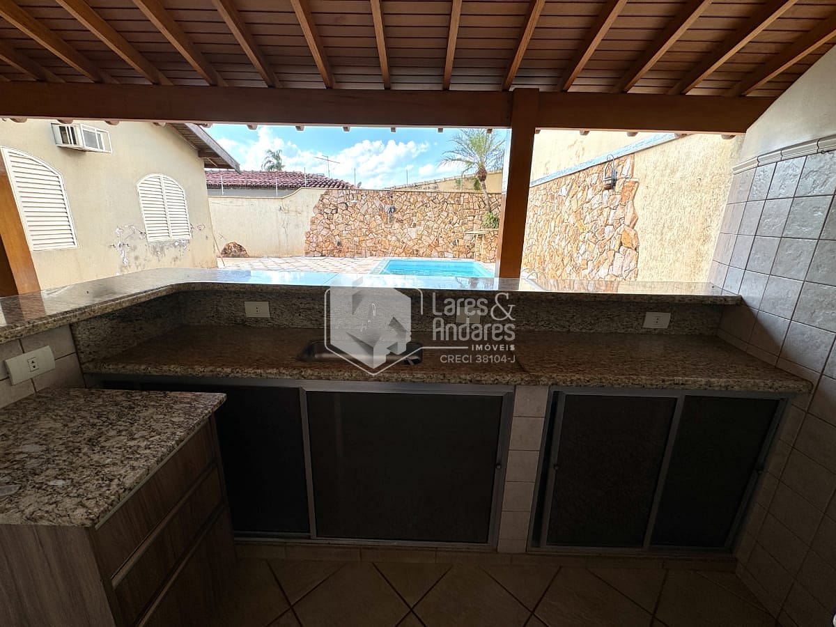 Casa à venda com 4 quartos, 220m² - Foto 45