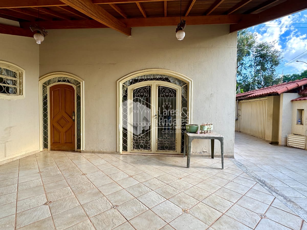Casa à venda com 4 quartos, 220m² - Foto 50