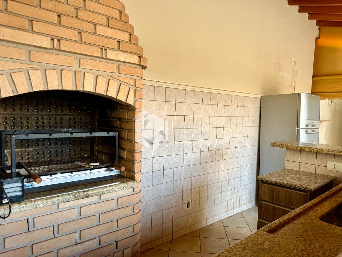 Casa à venda com 4 quartos, 220m² - Foto 40