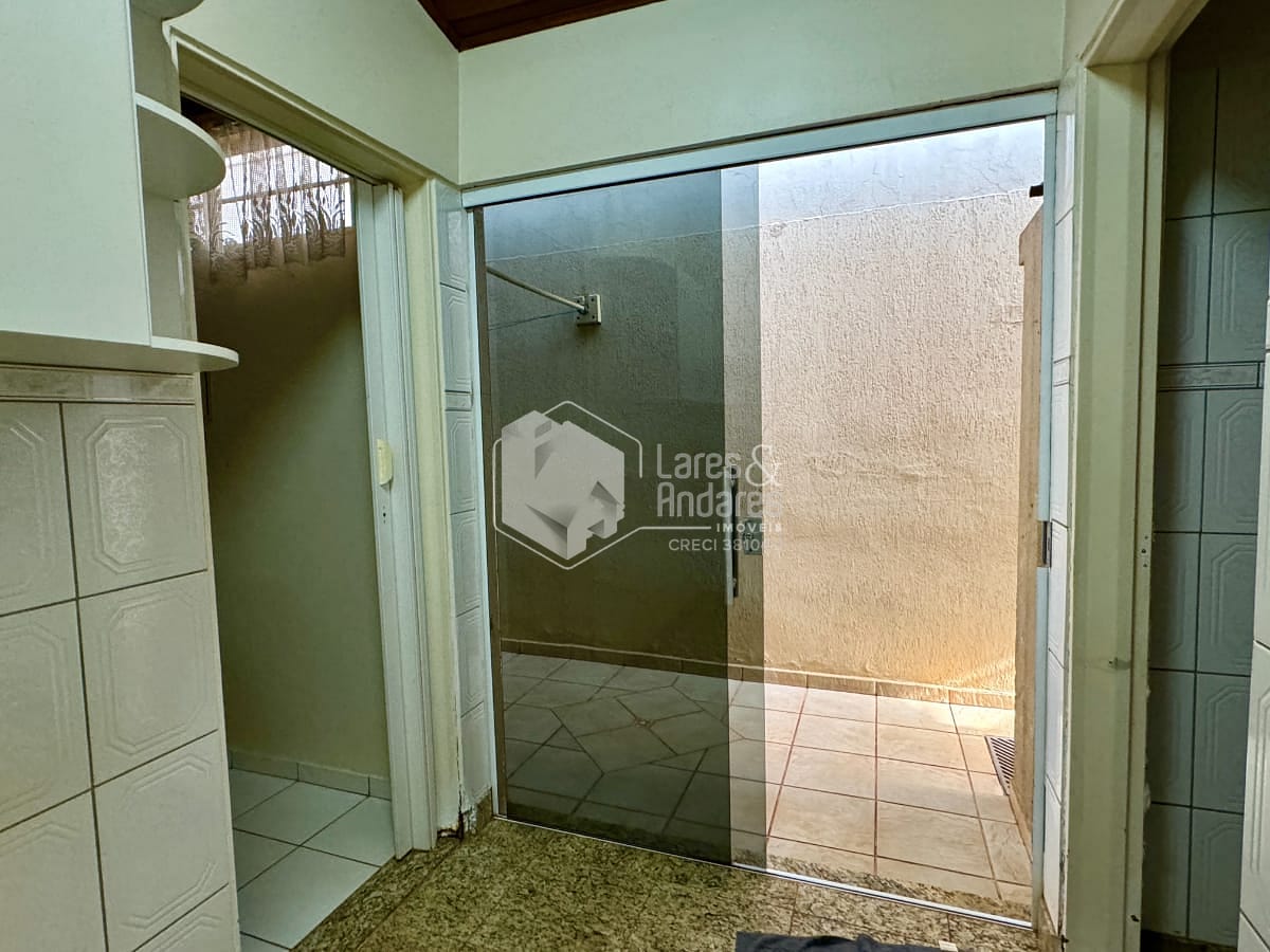 Casa à venda com 4 quartos, 220m² - Foto 58