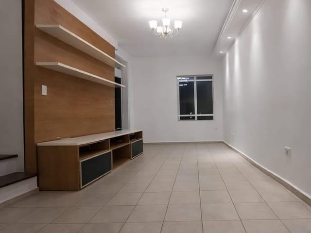 Casa com 144m² 3 quartos e 3 banheiros, à venda, no bairro Jardim Maria Duarte em São Paulo