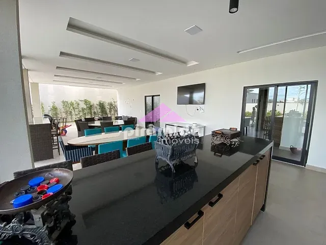 Casa com 700m² 5 quartos e 7 banheiros, à venda, no bairro Urbanova em São José dos Campos