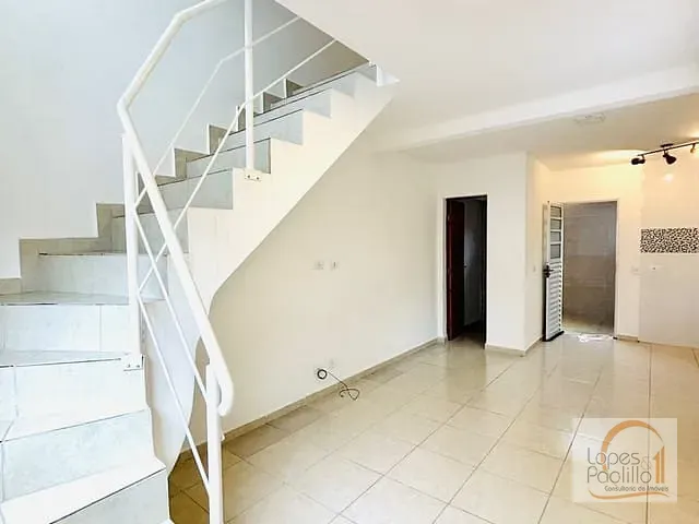 Casa com 58m² 2 quartos e 1 banheiro, para alugar, no bairro Jardim Santo Antônio em Atibaia