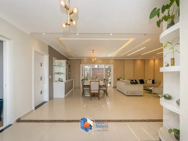 Casa com 433m² 4 quartos e 3 banheiros, à venda, no bairro Parque Nova Jandira em Jandira