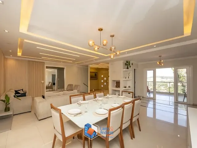 Casa com 433m² 4 quartos e 3 banheiros, à venda, no bairro Parque Nova Jandira em Jandira