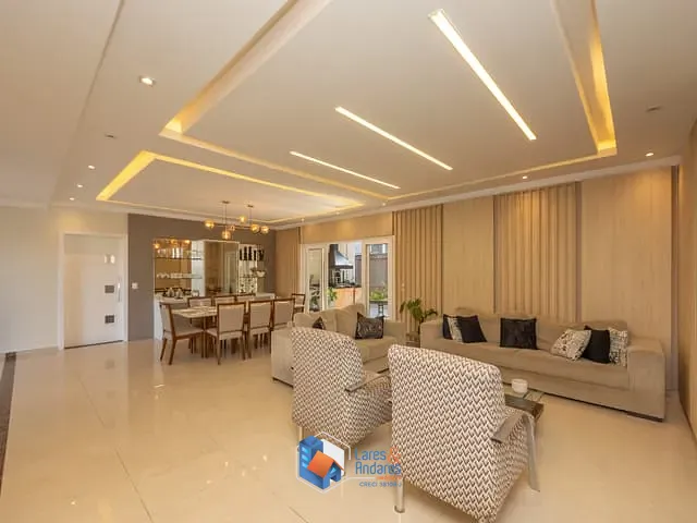 Casa com 433m² 4 quartos e 3 banheiros, à venda, no bairro Parque Nova Jandira em Jandira