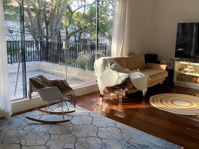 Casa com 270m² 4 quartos e 4 banheiros, à venda, no bairro Vila Madalena em São Paulo