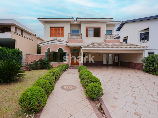 Casa com 560m² 4 quartos e 6 banheiros, à venda, no bairro Alphaville Residencial Zero em Barueri