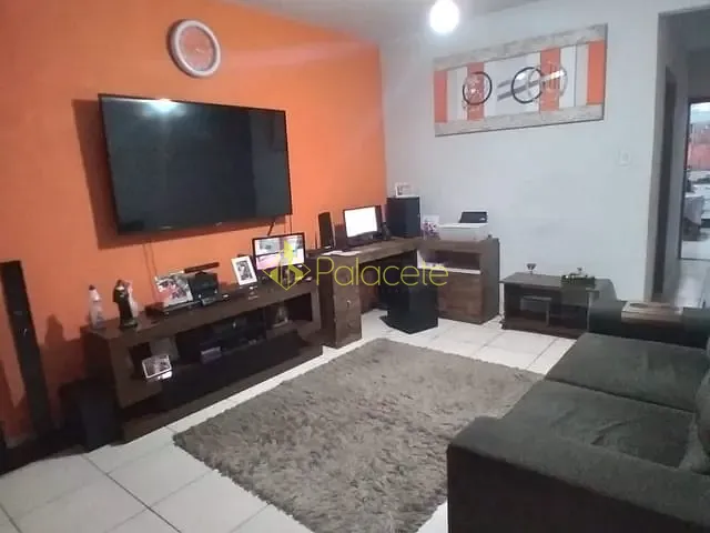 Casa com 242m² 3 quartos e 2 banheiros, à venda, no bairro Santa Rita em Aparecida