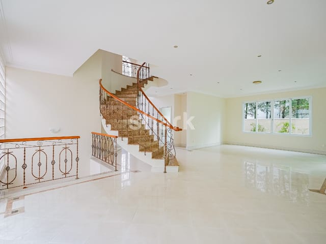 Casa com 560m² 4 quartos e 6 banheiros, à venda, no bairro Alphaville Residencial Zero em Barueri