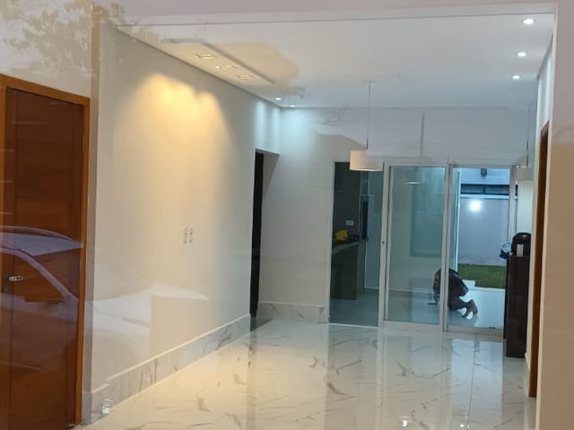 Casa com 326m² 3 quartos e 4 banheiros, à venda, no bairro Piracangaguá em Taubaté