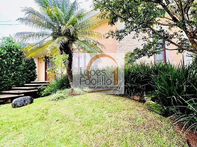 Casa com 230m² 2 quartos e 3 banheiros, para alugar, no bairro Itapetinga em Atibaia
