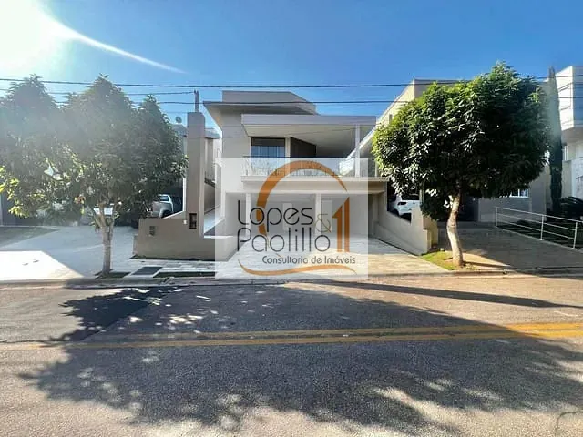 Casa com 300m² 3 quartos e 4 banheiros, à venda, no bairro Condomínio Altos da Floresta em Atibaia