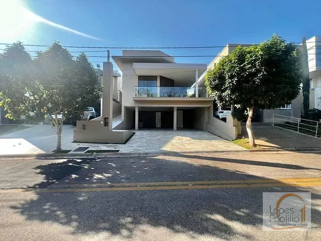 Casa com 300m² 3 quartos e 4 banheiros, à venda, no bairro Condomínio Altos da Floresta em Atibaia