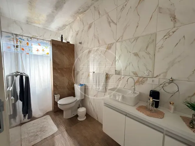 Casa com 360m² 4 quartos e 3 banheiros, à venda, no bairro Cidade Dutra em São Paulo
