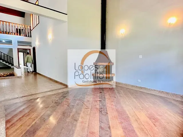 Casa com 420m² 6 quartos e 3 banheiros, para alugar, no bairro Vila Esperia ou Giglio em Atibaia