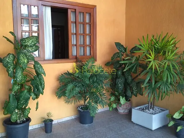 Casa 3 quartos e 3 banheiros, à venda, no bairro Loteamento Residencial Andrade em Pindamonhangaba