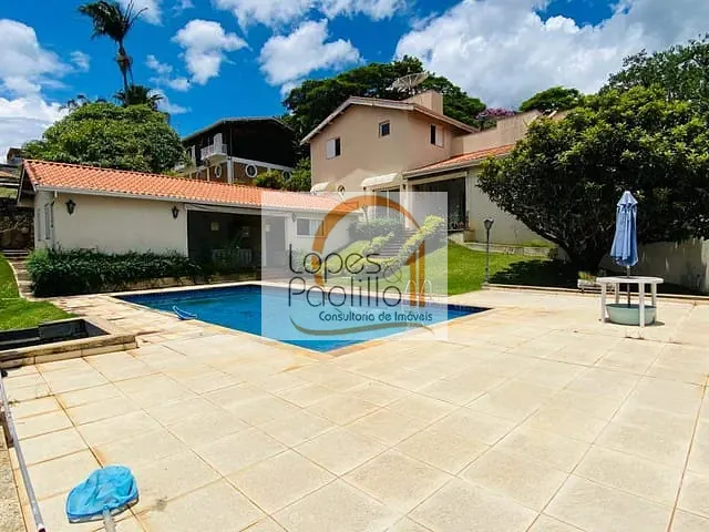 Casa com 1212m² 5 quartos e 5 banheiros, à venda, no bairro Condomínio Flamboyant-B em Atibaia