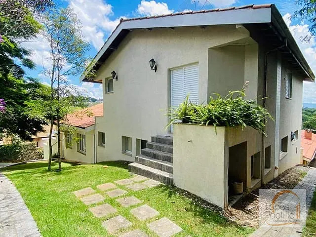 Casa com 1212m² 5 quartos e 5 banheiros, à venda, no bairro Condomínio Flamboyant-B em Atibaia