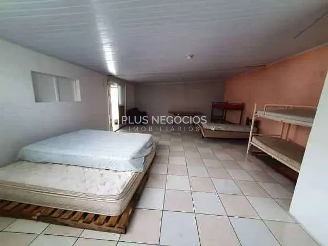 Casa com 650m², à venda, no bairro Jardim Simus em Sorocaba
