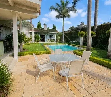 Casa, 3 quartos, 263 m² - Foto 1