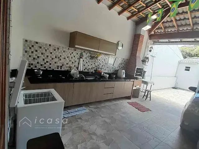 Casa com 175m² 3 quartos e 5 banheiros, à venda, no bairro Loteamento Santa Edwiges em São José dos Campos