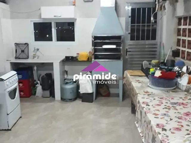 Casa com 131m² 2 quartos e 1 banheiro, à venda, no bairro Jardim Progresso em Caraguatatuba