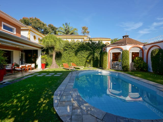 Casa com 525m² 3 quartos e 4 banheiros, à venda, no bairro Jardim Leonor em São Paulo