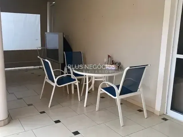 Casa com 300m² 4 quartos e 6 banheiros, à venda, no bairro Granja Olga I em Sorocaba