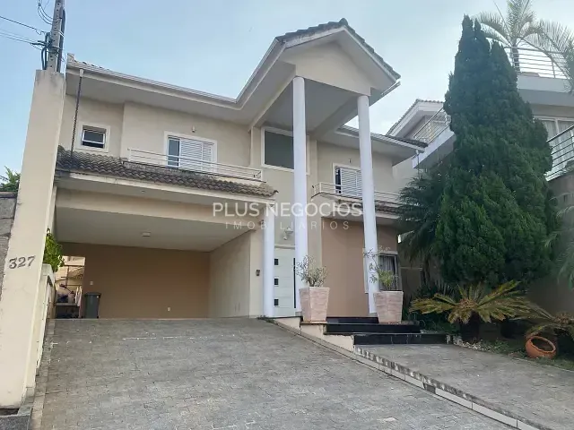 Casa com 300m² 4 quartos e 6 banheiros, à venda, no bairro Granja Olga I em Sorocaba