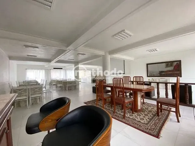 Casa com 250m² 1 quarto e 2 banheiros, à venda, no bairro Parque Via Norte em Campinas