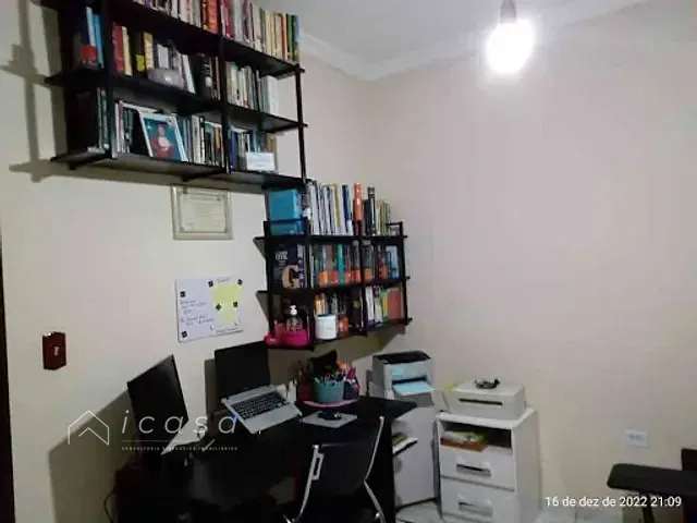 Casa com 480m² 4 quartos e 2 banheiros, à venda, no bairro Jardim Califórnia em Jacareí