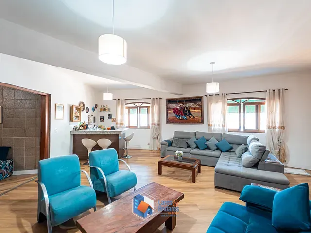 Casa com 515m² 3 quartos e 3 banheiros, à venda, no bairro Cidade Domitila em São Paulo