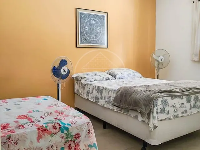 Casa com 381m² 3 quartos e 3 banheiros, para alugar, no bairro Jardim das Palmeiras (Zona Sul) em São Paulo