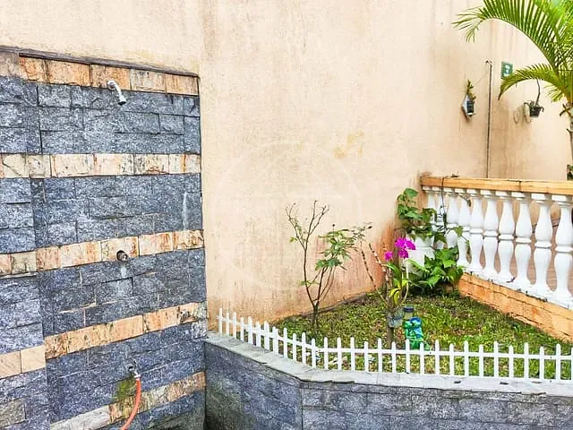 Casa com 381m² 3 quartos e 3 banheiros, para alugar, no bairro Jardim das Palmeiras (Zona Sul) em São Paulo