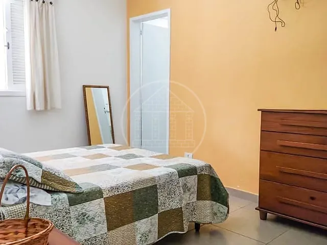 Casa com 381m² 3 quartos e 3 banheiros, para alugar, no bairro Jardim das Palmeiras (Zona Sul) em São Paulo
