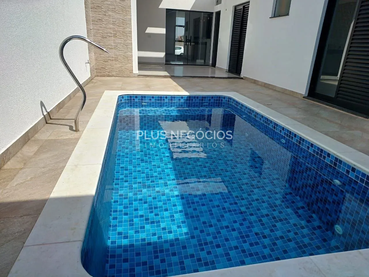 Casa, 3 quartos, 181 m² - Foto 1