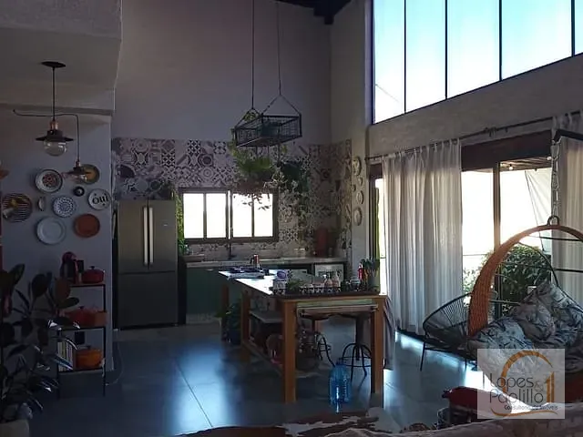 Casa com 900m² 3 quartos e 3 banheiros, à venda, no bairro Condominio Quintas da Boa Vista em Atibaia