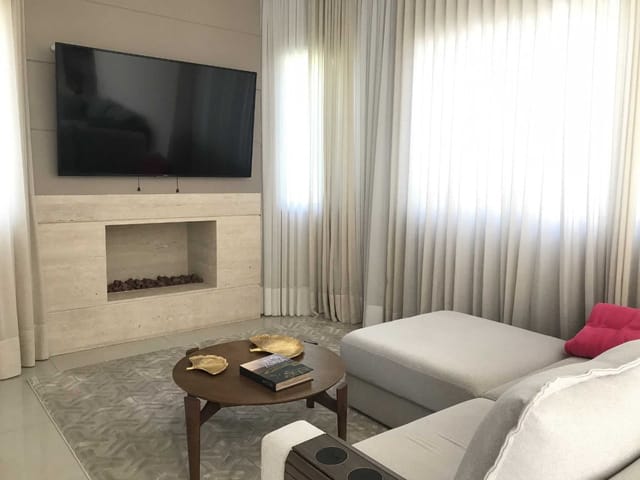 Casa com 527m² 4 quartos e 6 banheiros, à venda, no bairro Alphaville em Santana de Parnaíba