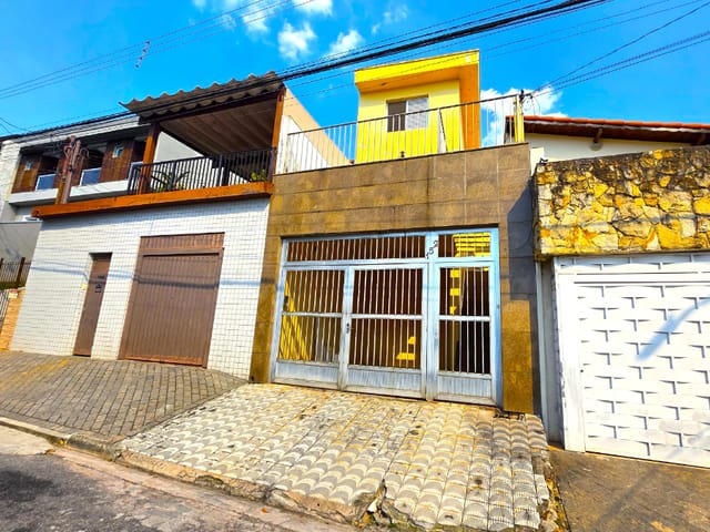 Casa com 160m² 4 quartos e 3 banheiros, à venda, no bairro Parque São Domingos em São Paulo