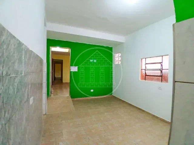 Casa com 160m² 2 quartos e 1 banheiro, para alugar, no bairro Jardim Myrna em São Paulo