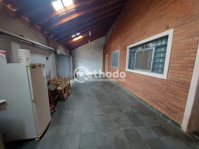 Casa com 200m² 3 quartos e 2 banheiros, à venda, no bairro Vila Costa e Silva em Campinas