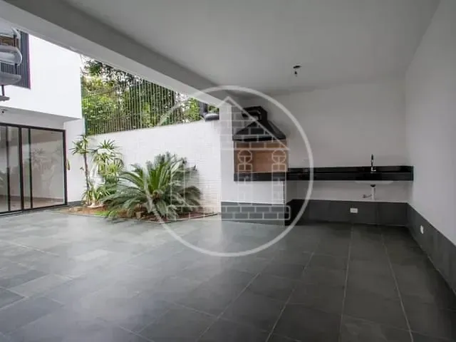 Casa com 300m² 3 quartos e 4 banheiros, à venda, no bairro Granja Julieta em São Paulo
