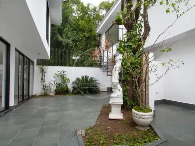 Casa com 300m² 3 quartos e 4 banheiros, à venda, no bairro Granja Julieta em São Paulo